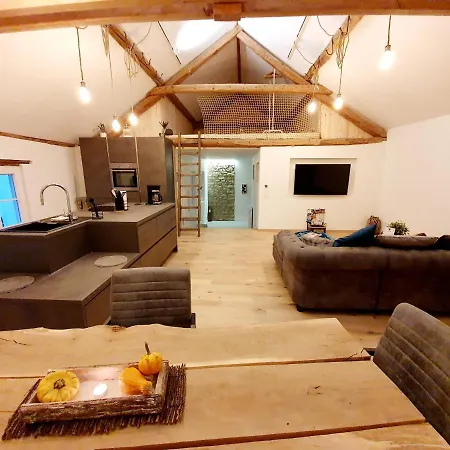 Sam'S Cottage Suite Niederweis Exterior foto